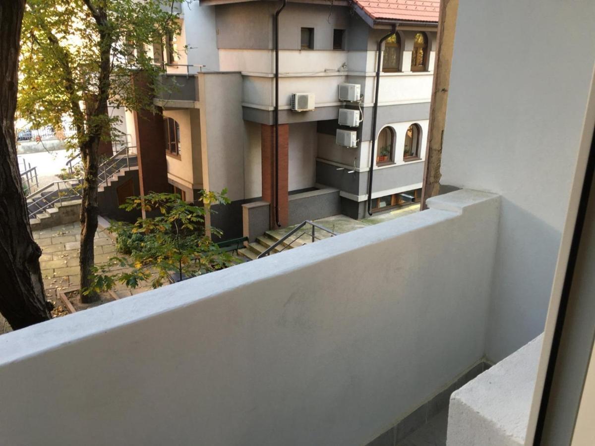 Relaxing Apartment And Great Location Bukarest Kültér fotó