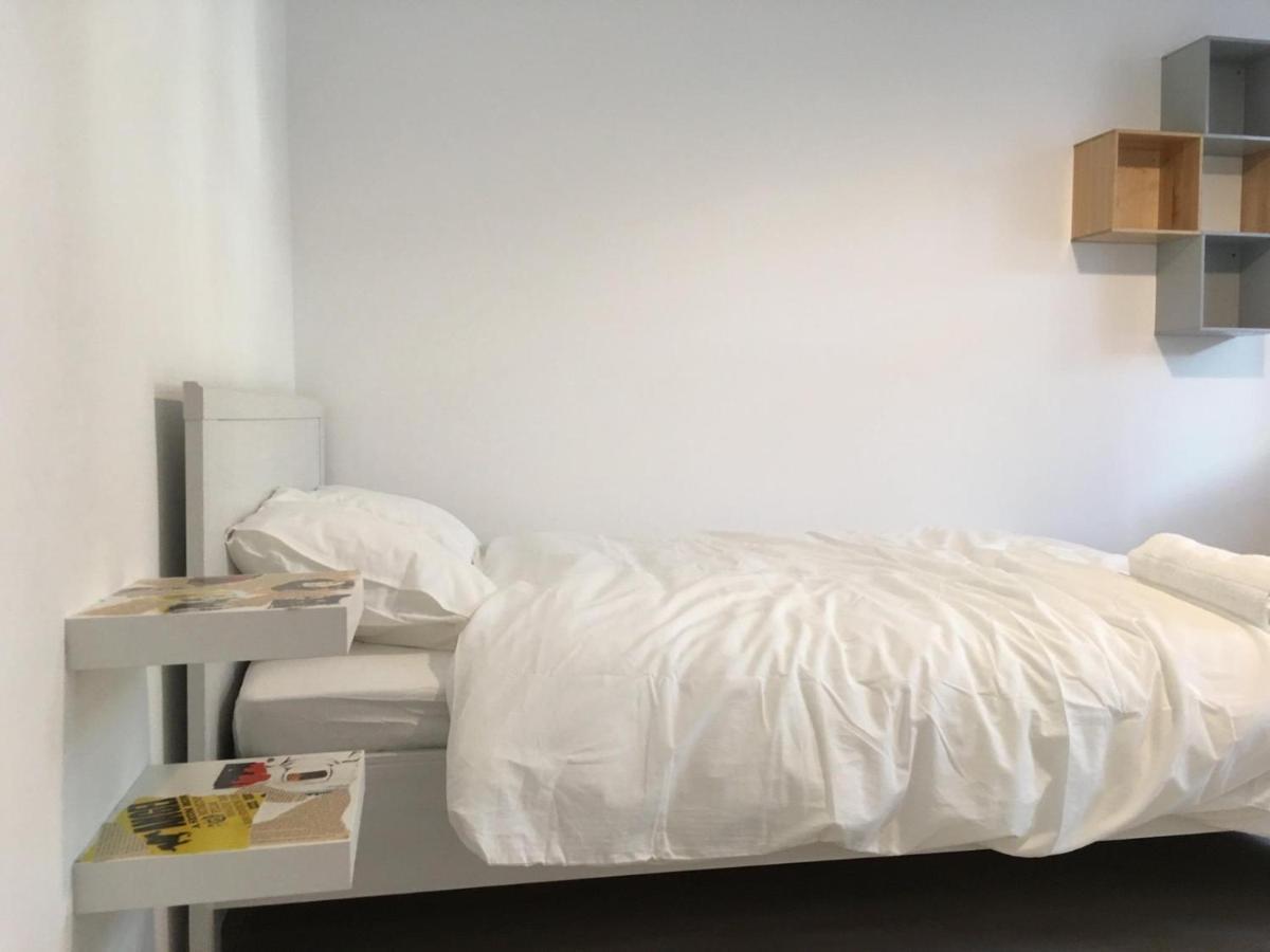 Relaxing Apartment And Great Location Bukarest Kültér fotó